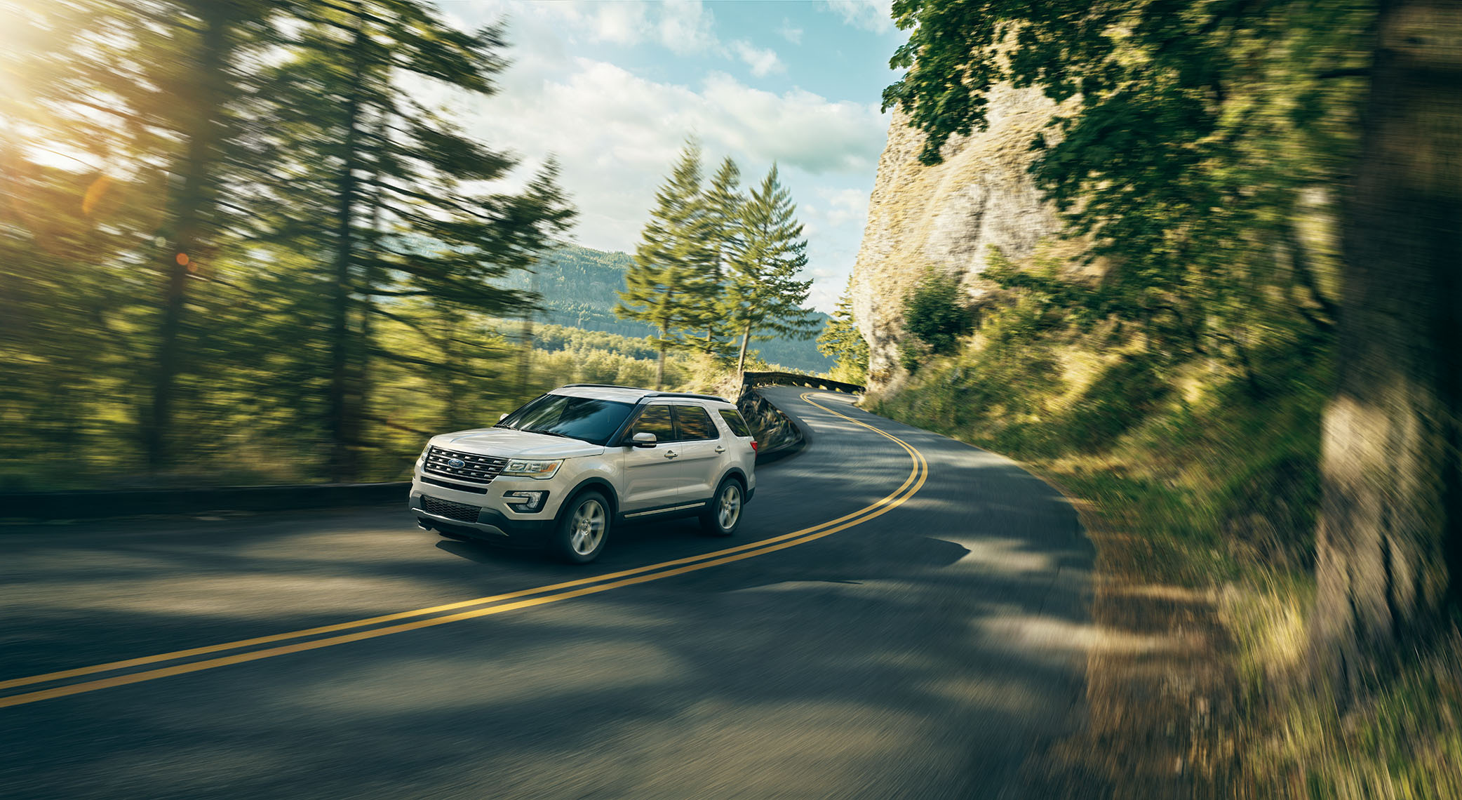 cgi_03_dw_1409_14-212_TEAD_Ford_Explorer_SHOT002_COMP07_AND_1140pxl