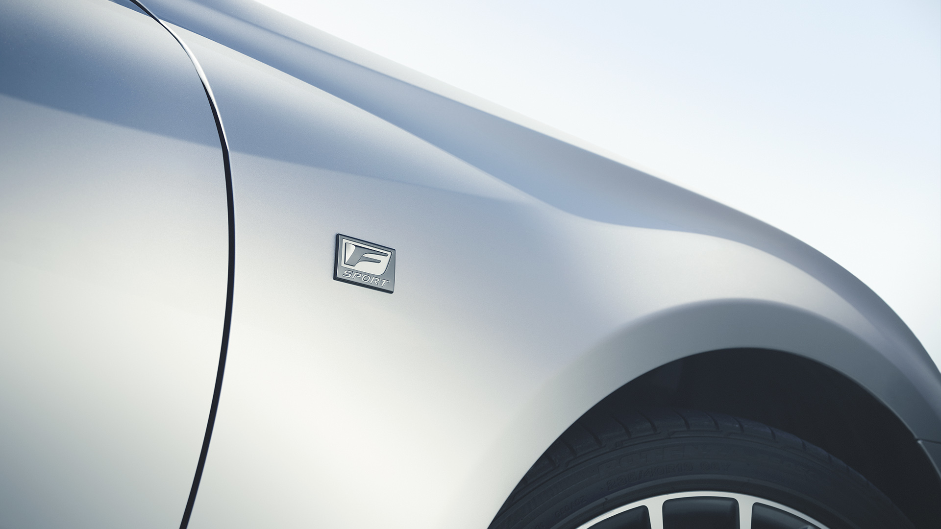 dw_1509_lexus_jc350_fbadge_comp_flat_1920pxl